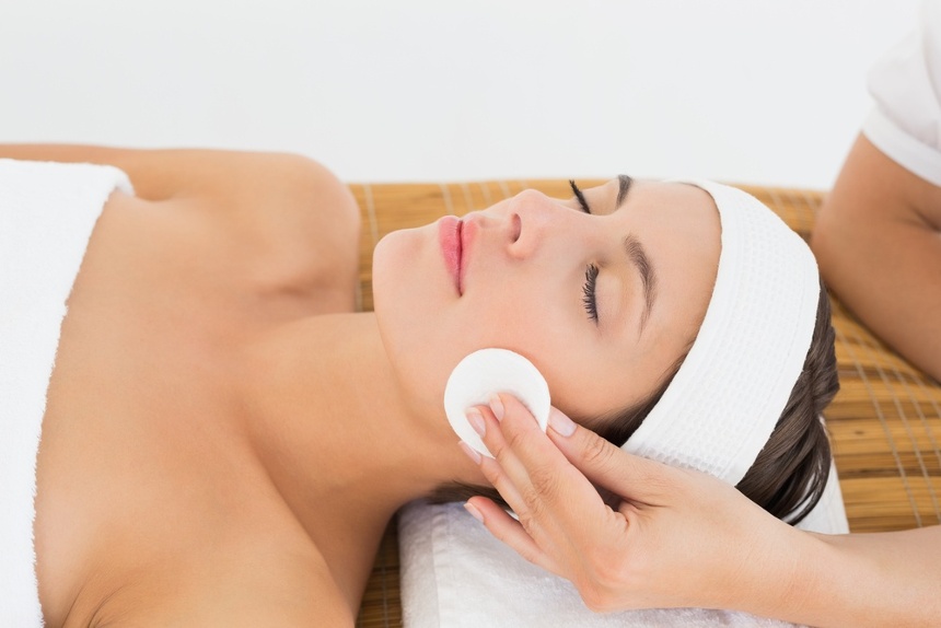 5 Benefits of Seeing an Aesthetician